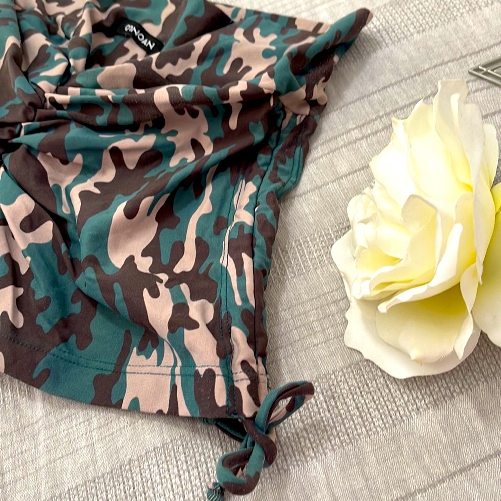 CANOAN | Women’s Scrunch Booty Lift! Green Army Shorts Size Small - Picture 8 of 8